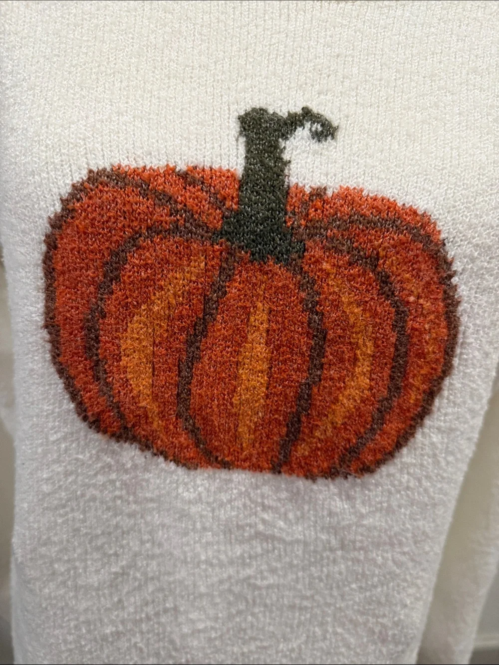 Maurices Cozy Cream Sweater with Pumpkin Motif Size Medium